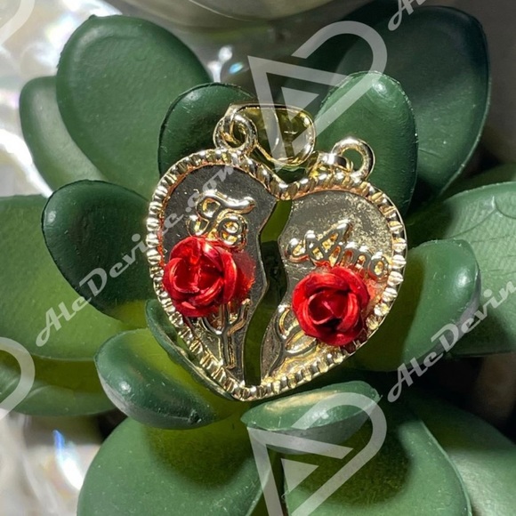 Te Amo Rose Heart Pendant - Picture 1 of 4